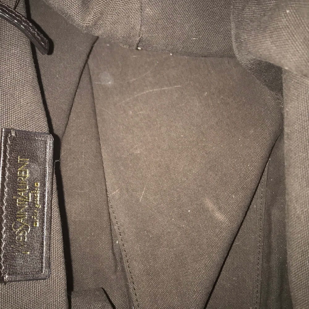 Yves Saint Laurent - Picture 4 of 6